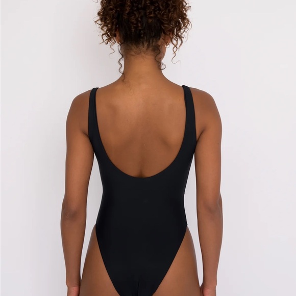 Skatie Chloe One Piece - Picture 4 of 6